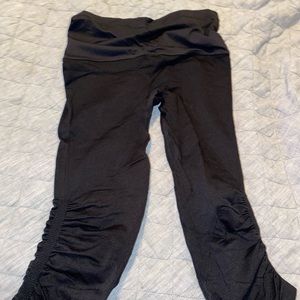 Maternity leggings crop